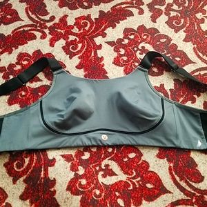 Livi Active High Impact Sculptlight Sports Bra